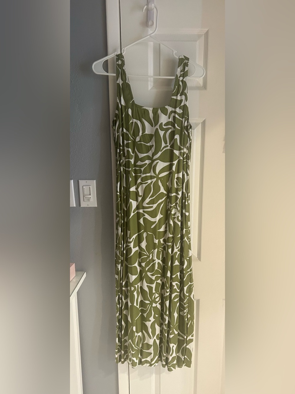 Khush size small Olive Green and White Floral Maxi Dress - Sleeveless